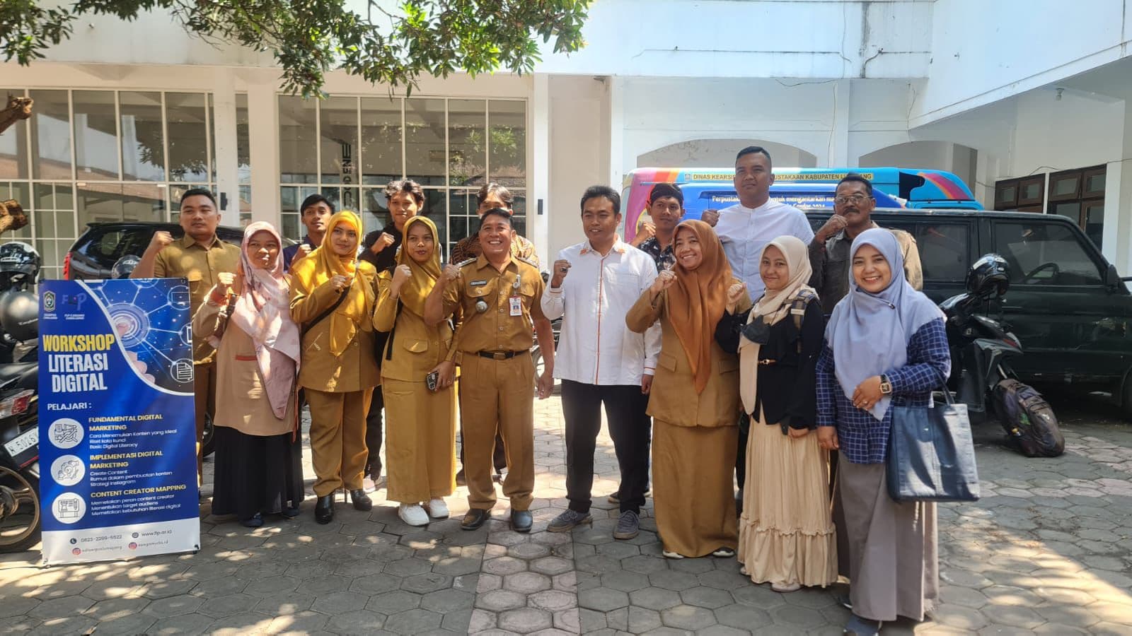 Workshop Literasi Digital Disarpus Feat FLP Cabang Lumajang Sukses Besar, 24 Anggota KIM Padang Antusias